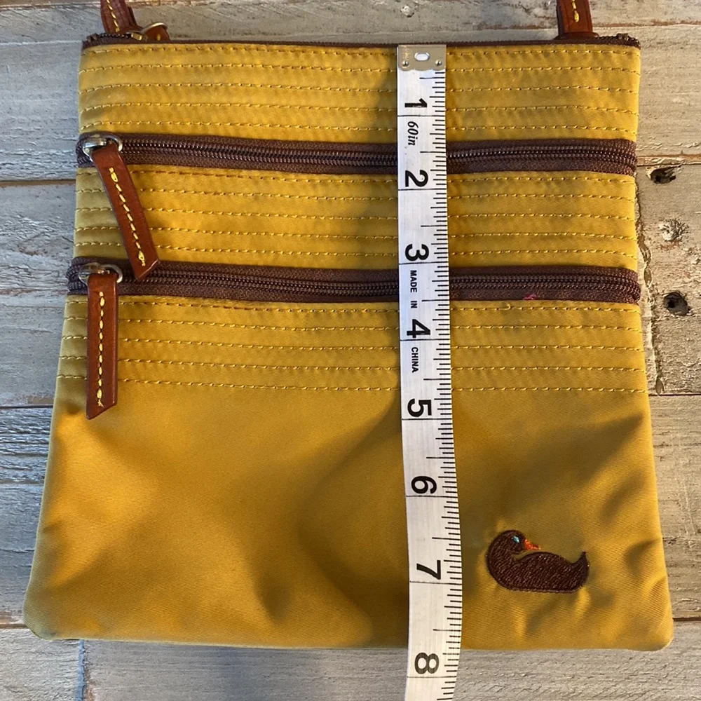 Dooney & Bourke Triple Zip Yellow Pink Interior Crossbody Purse Bag J3795346